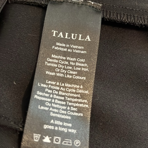 Aritzia Talula black miniskirt. Like new.  Size XS - Picture 5 of 5